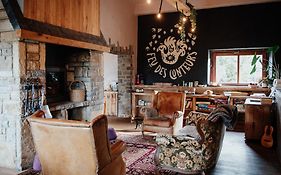 Buteo Chambres D'Hotes & Espresso